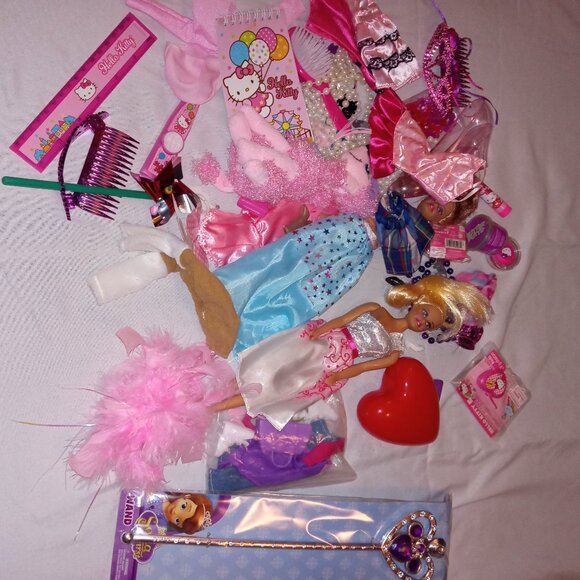 Ultimate Girls’ Toy Bundle: Dolls, Princess Toys, Jewelry, Plush & More! - Picture 2 of 6